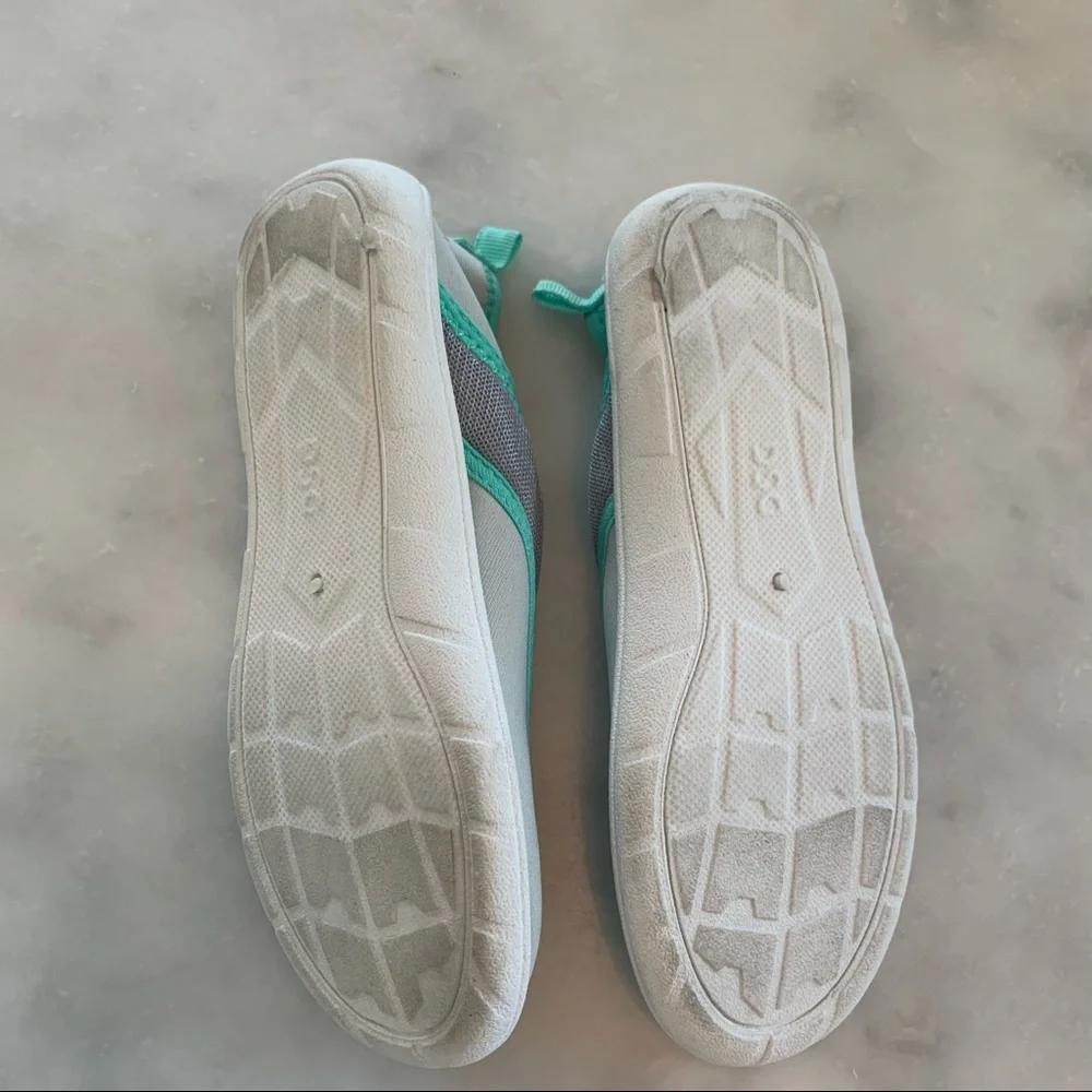 DSG Kids Water Shoes. Size 1